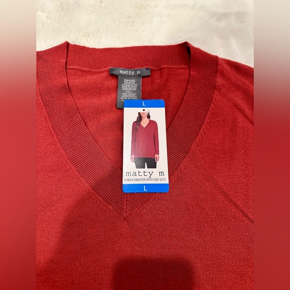 Matty M Women's L/S V-Neck Side Slits Tunic Pullover Sweater Brick color, Size L - Picture 6 of 9